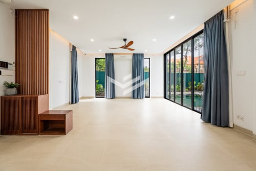 វីឡាសម្រាប់លក់-Luxury Villa For Sale , Veal Sbov📍