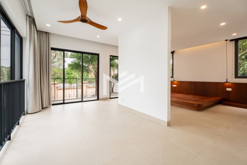 វីឡាសម្រាប់លក់-Luxury Villa For Sale , Veal Sbov📍