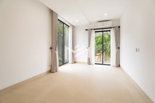 វីឡាសម្រាប់លក់-Luxury Villa For Sale , Veal Sbov📍