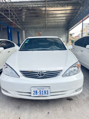 04 LE ក្នុង​លឿង​ឡាន​ស្អាត​ថ្មី​ ម្ចាស់​ដើម​ផ្ទាល់​ទីមួយ​