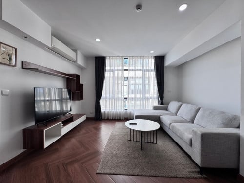 1BR Service Apt For Rent In Central BKK1- Gym, Pool, Steam and Sauna