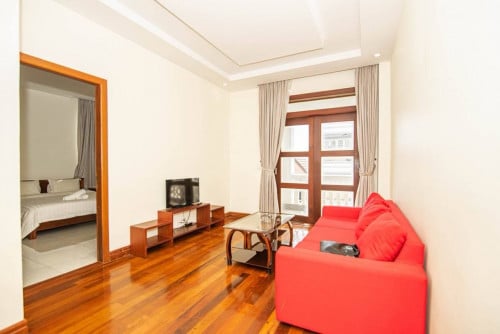 2 Bedrooms Toul Tumpoung
