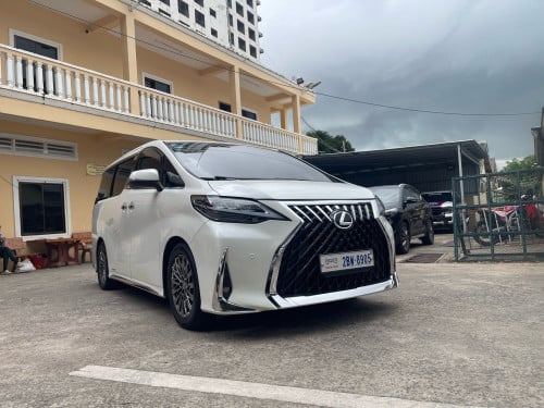 Car for rent Toyota Alphard 2016 Hybrid up LM 2200$/1month