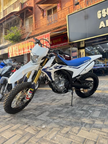 CRF250 Year 2014 មួយទឹកស្លាកលេខ