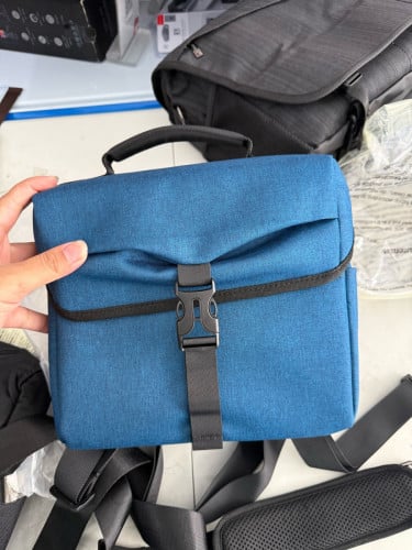 Fl leaf shoulder bag 10L for camera