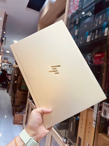 HP ENVY Laptop 13-ah1x CPU i5 8th Ram 8GB M.2 256GB 13"IPS 99.99%