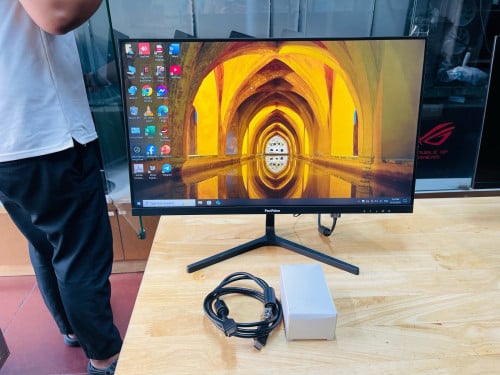 Monitor 24”FHD កែមស្មើ មានSpeaker មានច្រើនគ្រាប់បងៗអាចដាក់កម្ម៉ងបានចា