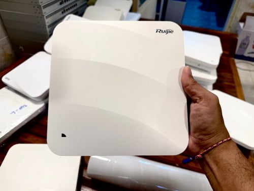 Ruijie AP840-i