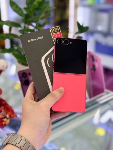 Samsung Galaxy Z Flip 7 មួយទឹក ក្រុមហ៊ុន ធានាជិត2ឆ្នាំ