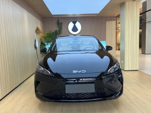 seal5 ឆ្នាំ 2025  hybrid 2000km+