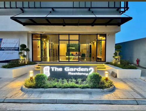 The Garden Resident 400$