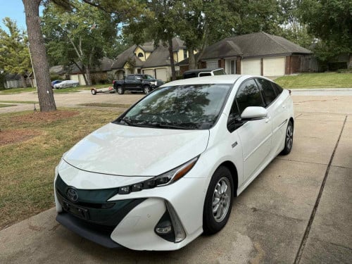 Toyota Prius prime full advance 2017