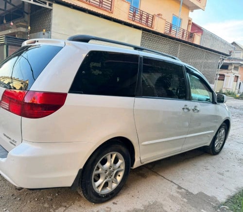 Toyota Sienna 2004 full option pog1 2AVx