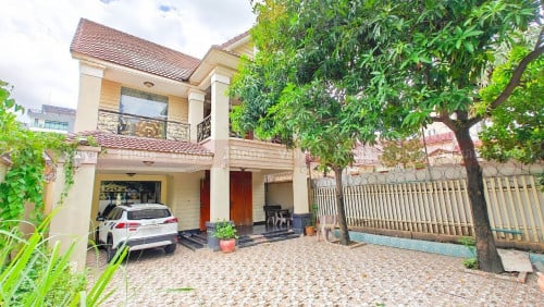Villa for Sale Below Market Price in Toul Kork