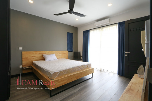 Western style 3-bedroom duplex renovated apartment for rent in BKK1 area – Phnom Penh.