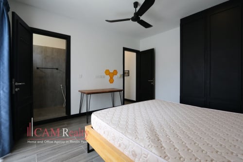 Western style 3-bedroom duplex renovated apartment for rent in BKK1 area – Phnom Penh.