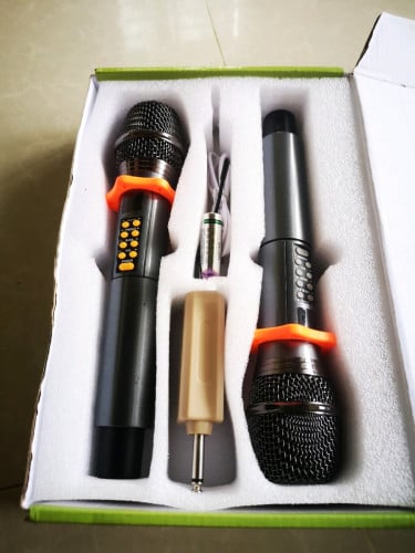 បើមេក្រូនៅស្អាតខ្ចីមិញ។ប៉ុន្តែខូចដុំបើកនៅចេញភ្លើង