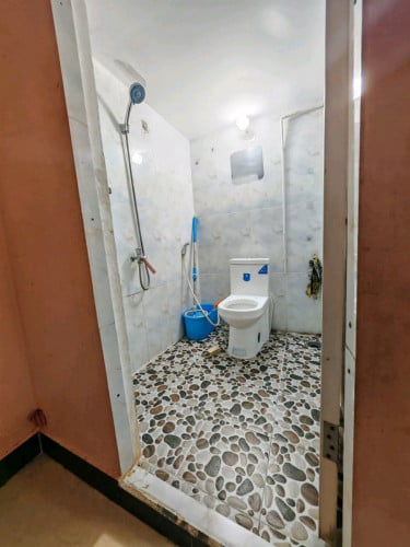 ផ្ទះអាជីវកម្មជួល