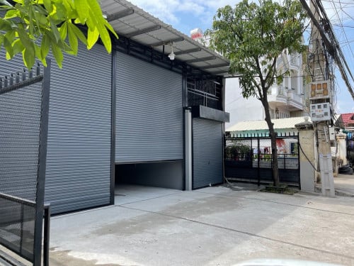 ឃ្លាំងជួល10m x 30m(ជាប់ផ្លូវធំ)ចុះពីក្បាលស្ពានបាលឡេ៣០០ម៉ែត្រ, ឫស្សីកែវ