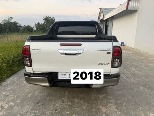 ឡានលក់ឆ្នាំ2018ឯកសារម្ចាស់ដេីមលក់33800$-016444430