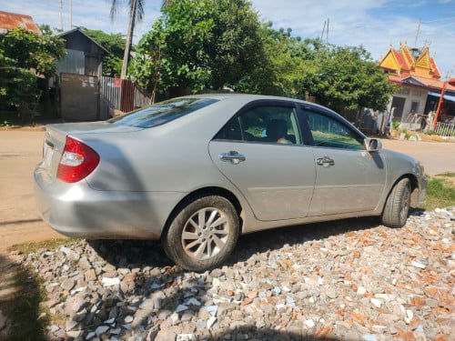 ឡានលក់ Camry 02 le ម្ចាស់ផ្ទាល់