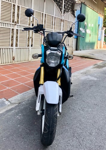 មានលក់ម៉ូតូមួយទឹកៗតម្លៃធូរៗមានពន្ធកាតគ្រី ម៉ាកHONDA ZOOMER-1 ឆ្នាំ2018 កម្លាំង110cc ប្រទេសជប៉ុន