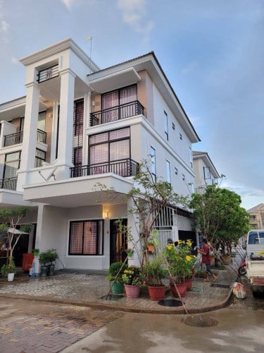 🏤វីឡាកូនកាត់ LA កែងក្នុងបុរីប៉េង 💥