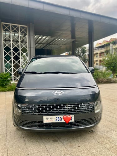 Hyundai staria 2022 ខ្លាញ់គោ ម្ចាស់ដើម ឡានស្អាត តំលៃ 37900ចចារ$