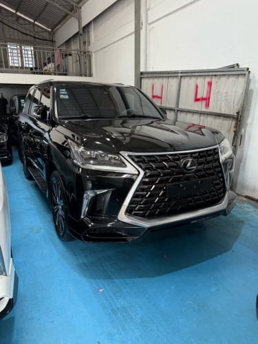 Lexus Lx570 2016 , Spec Arab , ស្លាកលេខ​ 2CJ-xxxx