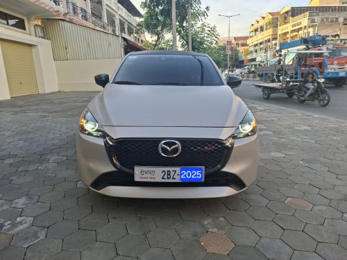 Mazda2 Full Option 2025