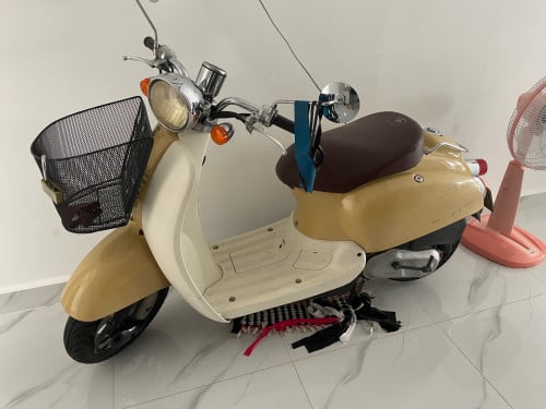 Moto Giono ឆ្នាំ២០០០លក់ ថ្មីចេស