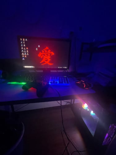 Pc. 17 4th. Ram8GB 1600mhz SSD 128GB HDD 500GB AMD Radeon R7 350x 6GB