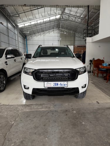 Ranger 2022 XLT គីឡូតិច 22320km អត់បាញ់