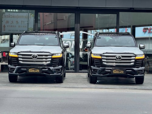 Toyota Land Cruiser VXR Twin Turbo Diesel