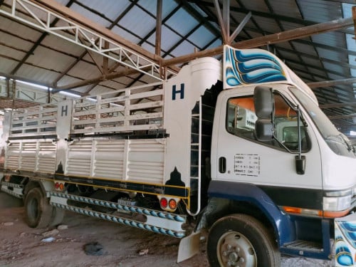 ឡានដឹកទំនិញ