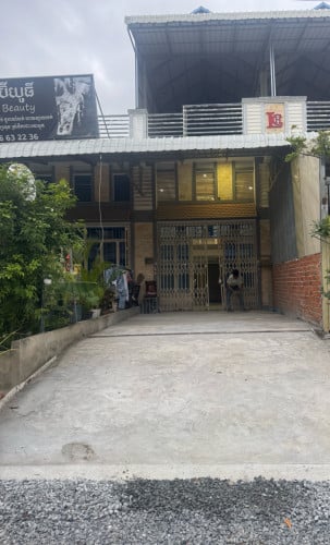 ផ្ទះជួលលឹមឈាងហាក់ ចោមចៅ