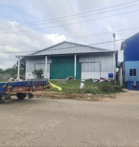 ឃ្លាំងជួល កំបូល