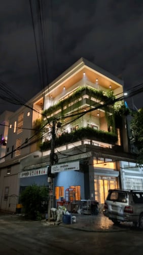 ផ្ទះលក់បន្ទាន់ ក្នុងបុរីពិភពថ្មីចំការដូង១