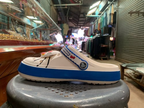ស្បែកជើង crocs