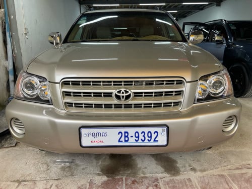 ម្ចាស់ដើម Highlander 02 V4 ប៉ុង1 ឡានស្អាតអត់បុកអត់ប៉ះ