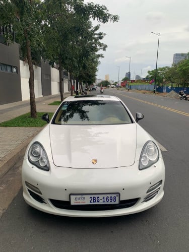 ទេីបកាត់បាន Porsche Panamera 4S 2012 ម្ចាស់ដេីម ឡានស្អាត់ក្នុងក្រៅ ម៉ាសុីនរត់ម៉ាឆ្ងាញ់ ️