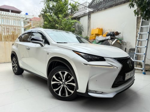 2015 Lexus NX200t F Sport 7មុឺនម៉ាយហ្សុីន ឡានមូល ម្ចាស់ដើម