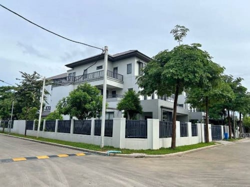 7 Bedroom Villa for Rent in Borey Chipmong 598