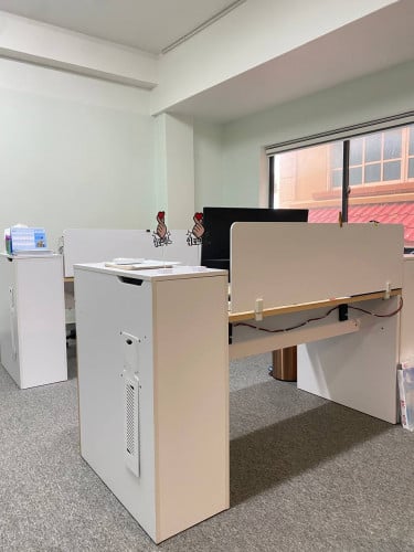 Coworking space (Hot Desk)