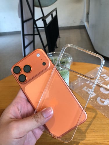 Crystal Clear ស្តើងខ្លាំង ប្រើអត់ឡើងលឿង