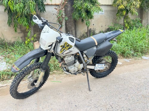 Honda XR 250cc មានលេខបាត់គ្រី