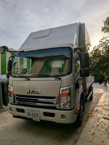 JAC 3.5 ton (នៅថ្មីខ្លាំង)