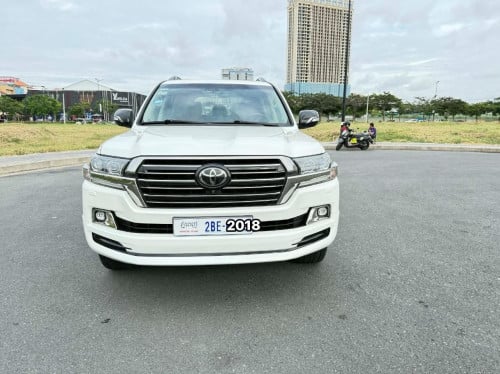 Land Criuser V8 VIP 2018 full option