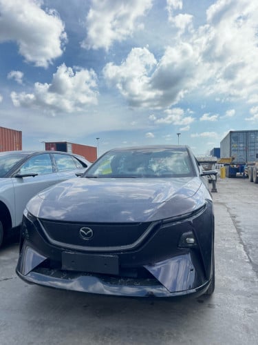 Mazda EZ60 មានស្តុកស្រាប់