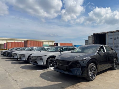 Mazda EZ60 ស ខ្មៅ ស្វាយ សុីម៉ង់